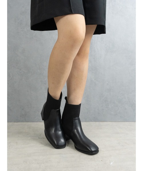 Fabby fabby（ファビィーファビィー）の「ニットリブショートブーツ（ブーツ・レディース・ライトベージュ/キャメル/ブラック・SMALL/MEDIUM/LARGE）」の2枚目の写真