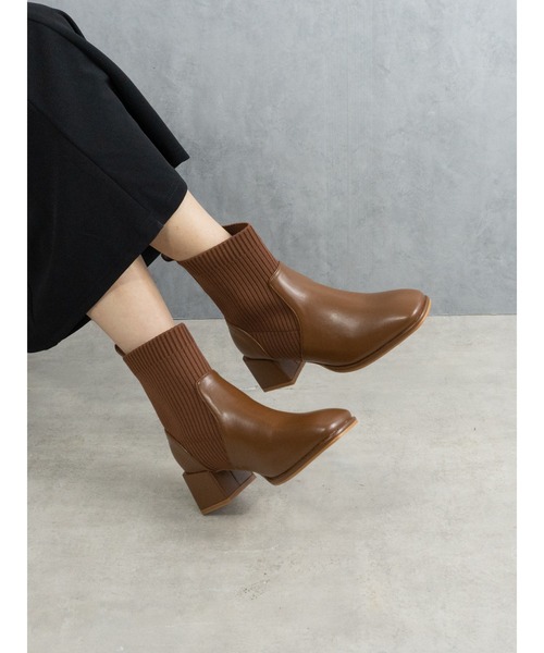 Fabby fabby（ファビィーファビィー）の「ニットリブショートブーツ（ブーツ・レディース・ライトベージュ/キャメル/ブラック・SMALL/MEDIUM/LARGE）」の13枚目の写真