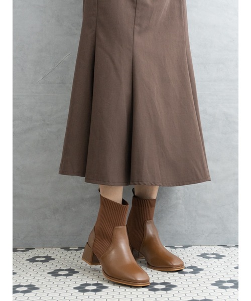 Fabby fabby（ファビィーファビィー）の「ニットリブショートブーツ（ブーツ・レディース・ライトベージュ/キャメル/ブラック・SMALL/MEDIUM/LARGE）」の12枚目の写真