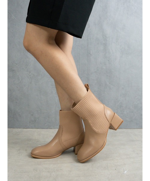 Fabby fabby（ファビィーファビィー）の「ニットリブショートブーツ（ブーツ・レディース・ライトベージュ/キャメル/ブラック・SMALL/MEDIUM/LARGE）」の20枚目の写真