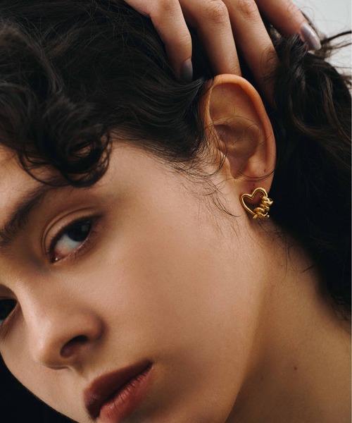 LAPUIS(ラピュイ)Line Coil Heart pierced earrings M（ピアス