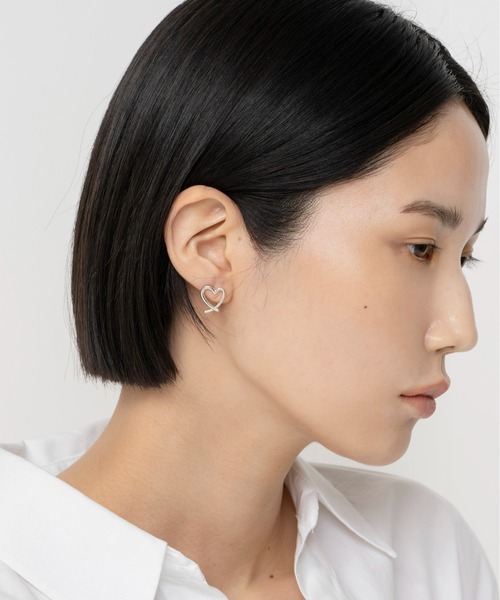 Casselini（キャセリーニ）の「LAPUIS(ラピュイ)Line Coil Heart pierced earrings M（ピアス（両耳用）・レディース・ゴールド/マルチ・FREE）」の22枚目の写真