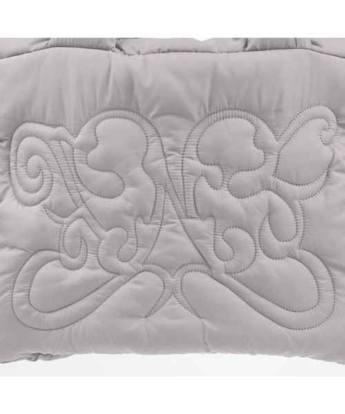 FANCY CLUB(ファンシークラブ)の「韓国ブランド NASTY FANCY CLUB ナスティーファンシークラブ CUDDLE PADDED SHOULDER BAG ロゴバッグ パディッドショルダーバッグ 大容量バッグ ボリュームバッグ 肩掛けバッグ 韓国ファッション 韓国ストリート ストリートファッション(ショルダーバッグ・レディース・ブラック/グレー・ONE SIZE)」の15枚目の写真