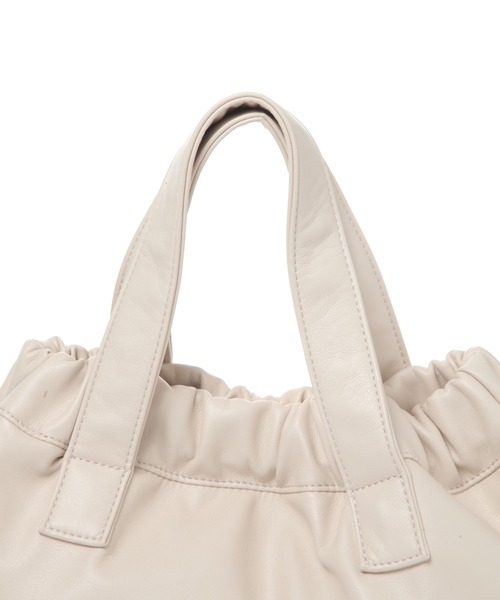 LAKOLE（ラコレ）の「クチギャザーミニショルダーバッグ / 152716（ショルダーバッグ・レディース・シルバー/オフホワイト/ブラック/ピンク・FREE）」の16枚目の写真