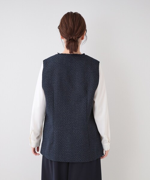 SHOO・LA・RUE（シューラルー）の「【セレモニーからデイリーまで】フリンジ ツイードジレ（ベスト・レディース・アイボリー系3/ネイビー系3・04/03/02/01/05）」の19枚目の写真