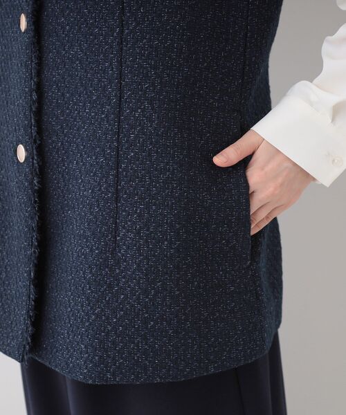 SHOO・LA・RUE（シューラルー）の「【セレモニーからデイリーまで】フリンジ ツイードジレ（ベスト・レディース・アイボリー系3/ネイビー系3・04/03/02/01/05）」の3枚目の写真