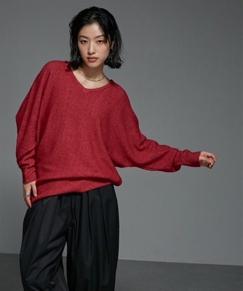 Soiunique（スワユニーク）の「ふんわりオーバーサイズＶネックニット［Soiunique］（ニット/セーター・レディース・ブルー/ブラック/イエロー/杢グレー/レッド・L/LL/M）」の12枚目の写真