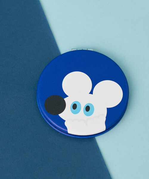 BIRTHDAY BAR（バースデイバー）の「umao×BIRTHDAY BAR　コンパクトミラー（ボディケア/ボディクリーム・レディース・ブルー系その他/ブルー・0）」の2枚目の写真