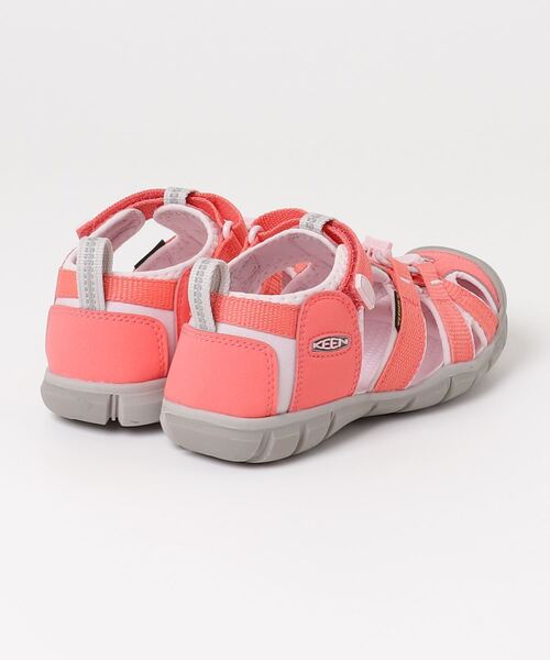 KEEN(キーン)の「SEACAMP II CNX / シーキャンプ ツー シーエヌエックス / キッズ サンダル(サンダル・キッズ・ピンク・21cm/22cm/22.5cm/23.5cm/20cm)」の2枚目の写真