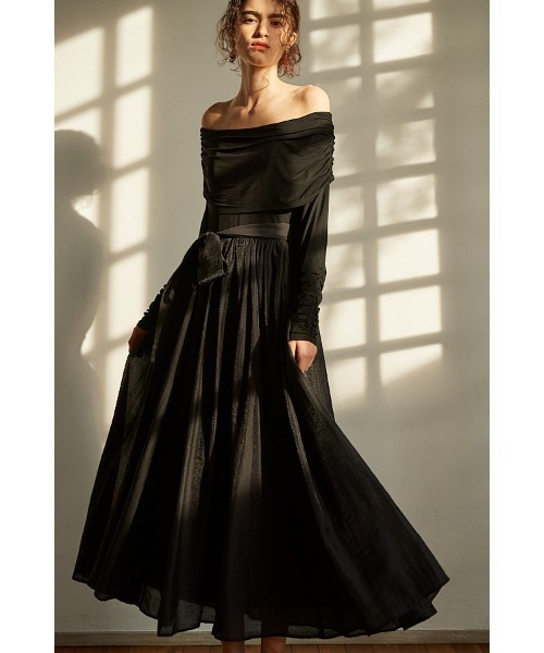 Estella.K(エステラケー)の「Della Belted Long Dress カット&クロスロングドレス(ワンピース・レディース・ブラック/ベージュ系・FREE)」の3枚目の写真