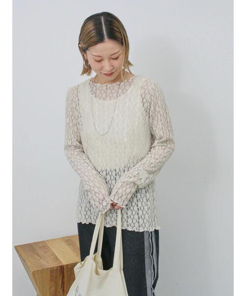 Samansa Mos2 blue（サマンサモスモスブルー）の「◎配色メロウレースプルオーバー（Tシャツ/カットソー・レディース・ベージュ/ブラック/オフホワイト・F）」の7枚目の写真