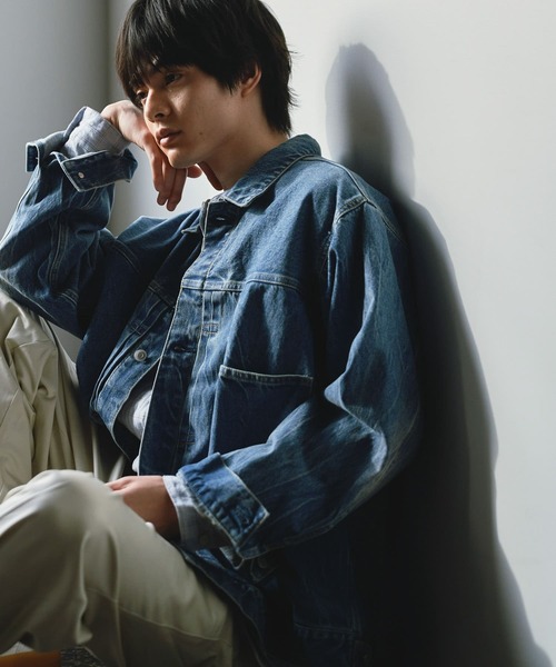 URBAN RESEARCH DOORS（アーバンリサーチドアーズ）の「USED 13.3oz デニムジャケット（デニムジャケット・メンズ・ブラック系その他/ブルー系その他・MEDIUM/LARGE）」の2枚目の写真