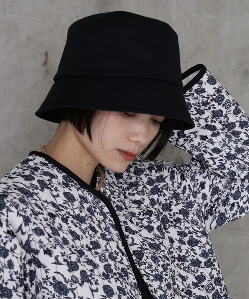 ROSE BUD（ローズバッド）の「コットン混バケットハット（ハット・レディース・ブラック/ベージュ・ONE SIZE）」の2枚目の写真