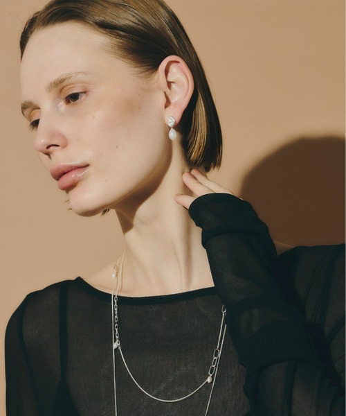 loni(ロニ)の「SV925 Heart Pearl Pierce(ピアス(両耳用)・レディース・シルバー・FREE)」の3枚目の写真