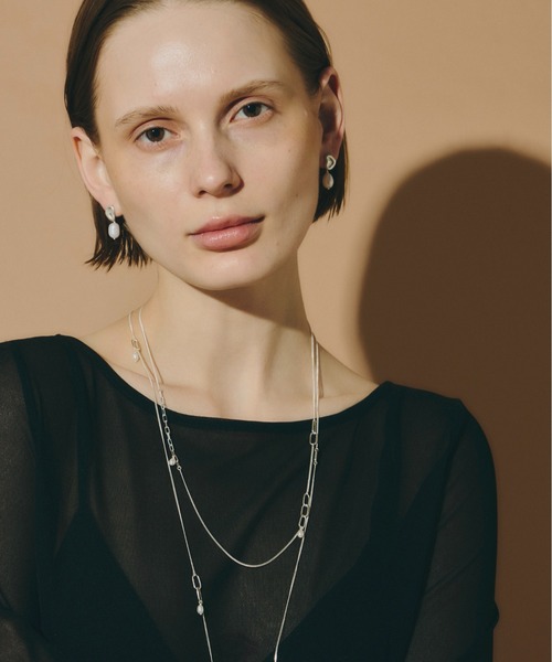 loni(ロニ)の「SV925 Heart Pearl Pierce(ピアス(両耳用)・レディース・シルバー・FREE)」の5枚目の写真