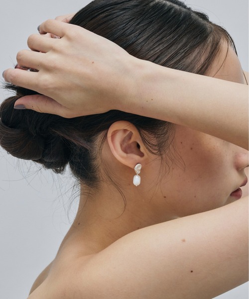 loni(ロニ)の「SV925 Heart Pearl Pierce(ピアス(両耳用)・レディース・シルバー・FREE)」の18枚目の写真