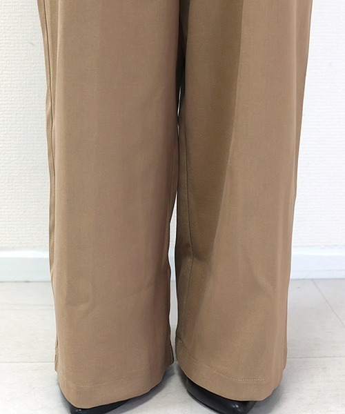 Aletta vita(アレッタビータ)の「エステルツイルキャミサロペット(サロペット/オーバーオール・レディース・キャメル/スミクロ・M)」の9枚目の写真