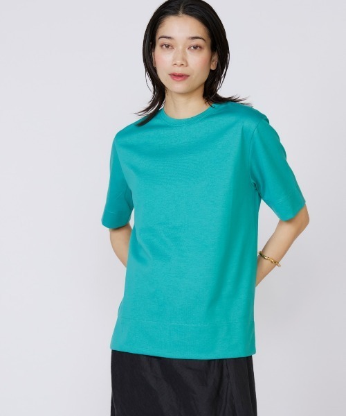 INED（イネド）の「【接触冷感】サイドスリットデザインTシャツ（Tシャツ/カットソー・レディース・グリーン/ブラック/グレー系その他/ホワイト・9号/11号）」の4枚目の写真