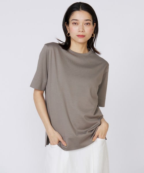 INED（イネド）の「【接触冷感】サイドスリットデザインTシャツ（Tシャツ/カットソー・レディース・グリーン/ブラック/グレー系その他/ホワイト・9号/11号）」の15枚目の写真