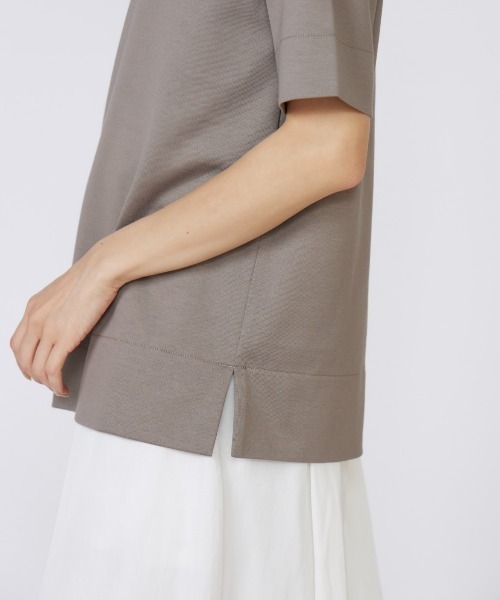 INED（イネド）の「【接触冷感】サイドスリットデザインTシャツ（Tシャツ/カットソー・レディース・グリーン/ブラック/グレー系その他/ホワイト・9号/11号）」の12枚目の写真