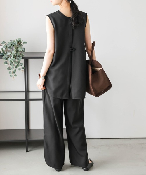 AMELY(エミリー)の「2WAYラウンドスリットセットアップ(セットアップ・レディース・ブラック/オリーブ/ホワイト・フリー)」の15枚目の写真