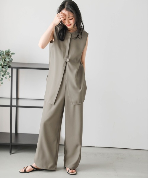 AMELY(エミリー)の「2WAYラウンドスリットセットアップ(セットアップ・レディース・ブラック/オリーブ/ホワイト・フリー)」の22枚目の写真