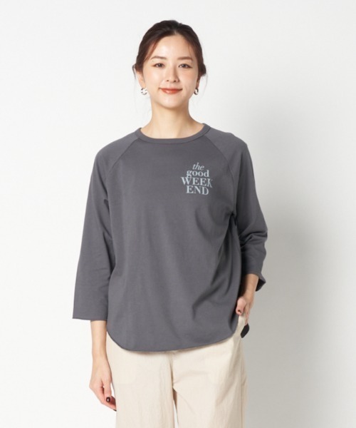 HELIOPOLE（エリオポール）の「LOGO RAGLAN SLEEVE TEE（Tシャツ/カットソー・レディース・ピンク/チャコールグレー/アイボリー・38）」の2枚目の写真