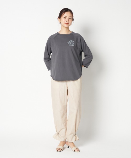 HELIOPOLE（エリオポール）の「LOGO RAGLAN SLEEVE TEE（Tシャツ/カットソー・レディース・ピンク/チャコールグレー/アイボリー・38）」の5枚目の写真