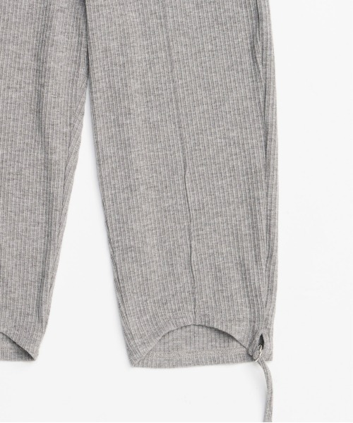 MAISON SPECIAL(メゾンスペシャル)の「Stretch Capri Pants/ストレッチカプリパンツ(その他パンツ・レディース・ブラック/ホワイト/グレー・38/36)」の18枚目の写真