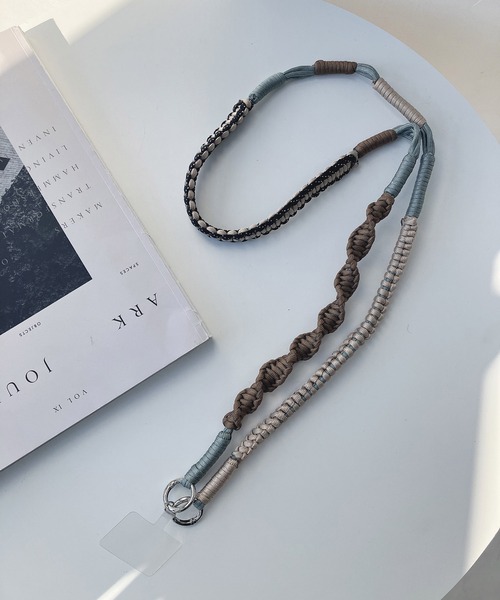 AS KNOW AS plus（アズノゥアズプラス）の「●配色コードストラップ（スマホグッズ・レディース・ブラック/ピンク/グリーン・FREE）」の4枚目の写真