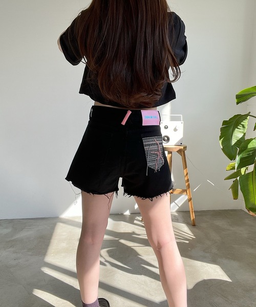 r.d.a. jeans ダメージデニムショートパンツ　23インチ ダメージ ショートパンツ（ダメージデニムショートパンツ[商品