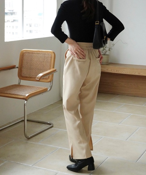 urge:(アージコロン )の「【URGE:】シルエットフレア スリット パンツ(スラックス・レディース・アイボリー/ブラック/ライトベージュ/チャコールグレー/ブラウン/ミント・MEDIUM/LARGE/SMALL)」の16枚目の写真