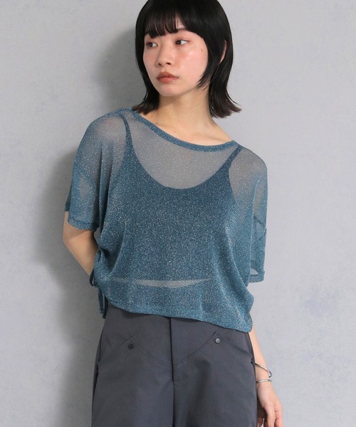 cheriella(シェリエラ)の「【cheriella】ソフトラメ サイドストリングデザインシアートップス SOFT LAME SIDE STRING DESIGN SHEER TOPS(Tシャツ/カットソー・レディース・チャコールグレー/ブラック/アイボリー/ブルーグリーン・M)」の2枚目の写真