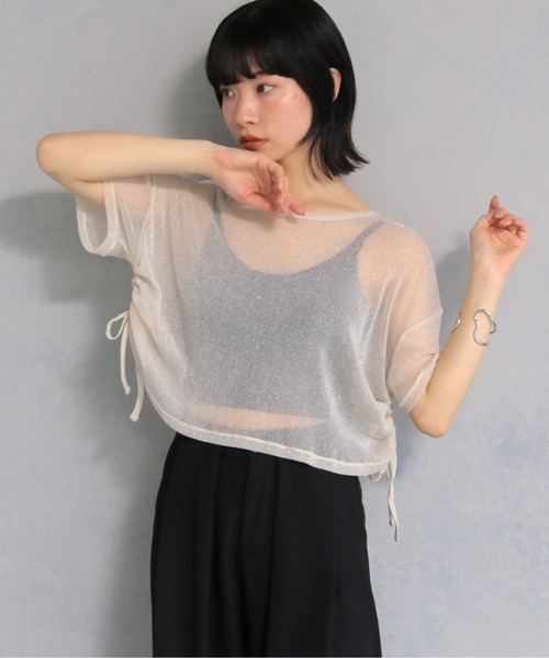 cheriella(シェリエラ)の「【cheriella】ソフトラメ サイドストリングデザインシアートップス SOFT LAME SIDE STRING DESIGN SHEER TOPS(Tシャツ/カットソー・レディース・チャコールグレー/ブラック/アイボリー/ブルーグリーン・M)」の10枚目の写真