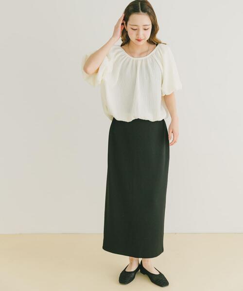 ITEMS URBANRESEARCH(アイテムズ アーバンリサーチ)の「バルーントップス×スカートセット(セットアップ・レディース・ブラック/オフホワイト・FREE)」の2枚目の写真