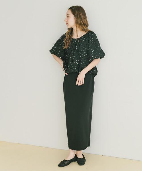 ITEMS URBANRESEARCH(アイテムズ アーバンリサーチ)の「バルーントップス×スカートセット(セットアップ・レディース・ブラック/オフホワイト・FREE)」の1枚目の写真