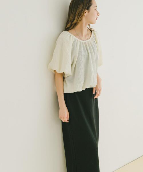 ITEMS URBANRESEARCH(アイテムズ アーバンリサーチ)の「バルーントップス×スカートセット(セットアップ・レディース・ブラック/オフホワイト・FREE)」の8枚目の写真
