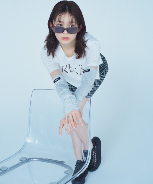 SNIDEL(スナイデル)の「UVカットアームカバー/ウォッシャブル(その他ヘアアクセサリー・レディース・ホワイト/ダークブラウン/シルバー・FREE)」の9枚目の写真