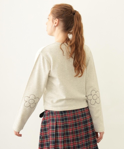 MILKFED.（ミルクフェド）の「FLOWER ELBOW CARDIGAN（カーディガン/ボレロ・レディース・アッシュ/ブラック/ライトピンク/オートミール・ONE SIZE）」の8枚目の写真