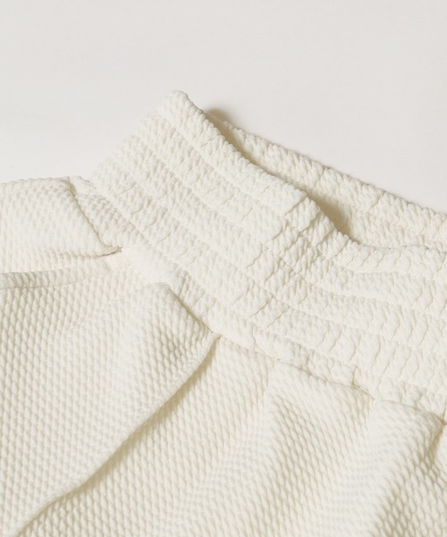 coca（coca）（コカ）の「エンボスセンターシームワイドパンツ（その他パンツ・レディース・アイボリー/ブラック・S/M/L）」の3枚目の写真