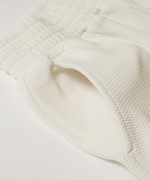 coca（coca）（コカ）の「エンボスセンターシームワイドパンツ（その他パンツ・レディース・アイボリー/ブラック・S/M/L）」の4枚目の写真