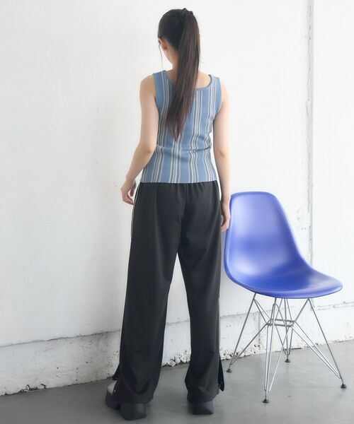 RETRO GIRL(レトロガール)の「マルチストライプNTタンク(タンクトップ・レディース・ブルー系その他/ホワイト系その他/ブラック系その他・FREE)」の4枚目の写真