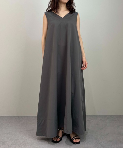 セール】Vネックノースリーブタフタワンピース（ワンピース）｜1chaku