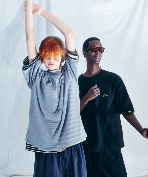 CMF OUTDOOR GARMENT（シーエムエフアウトドアガーメント）の「CMF OUTDOOR GARMENT/シーエムエフ アウトドアガーメント  別注QUICK DRY MESH TEE S/S（Tシャツ/カットソー・メンズ・グレー/ブラック・L/XL/M）」の6枚目の写真