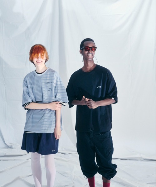 CMF OUTDOOR GARMENT（シーエムエフアウトドアガーメント）の「CMF OUTDOOR GARMENT/シーエムエフ アウトドアガーメント  別注QUICK DRY MESH TEE S/S（Tシャツ/カットソー・メンズ・グレー/ブラック・L/XL/M）」の5枚目の写真