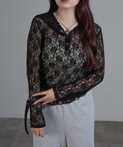 apres jour mignon(アプレジュールミニョン)の「レースフーディートップス【ZOZOTOWN限定アイテム】(その他トップス・レディース・オフホワイト/ブラウン系その他/ブラック・X-LARGE/フリー)」の10枚目の写真
