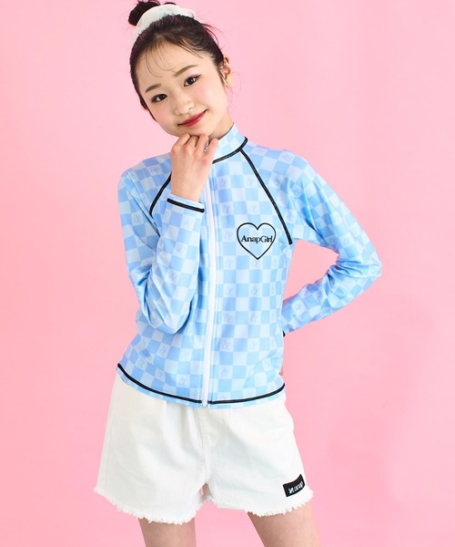 ANAP GiRL(アナップガール)の「ポケットハートフリンジイージーショートパンツ(デニムパンツ・キッズ・ライトブルー/ブラック/ホワイト・S/XS/M)」の16枚目の写真