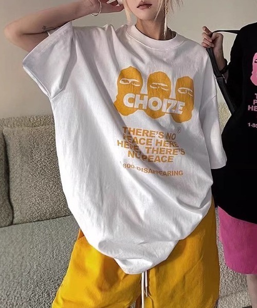 lilful(リルフル)の「フロントプリントルーズTシャツ(Tシャツ/カットソー・レディース・ホワイト/ブラック・M/L)」の1枚目の写真