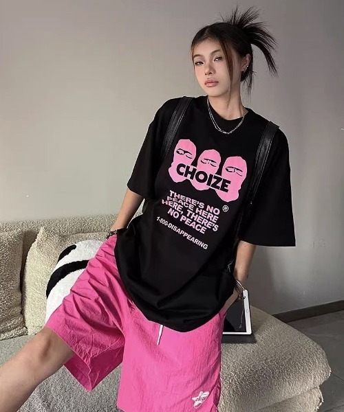 lilful(リルフル)の「フロントプリントルーズTシャツ(Tシャツ/カットソー・レディース・ホワイト/ブラック・M/L)」の6枚目の写真