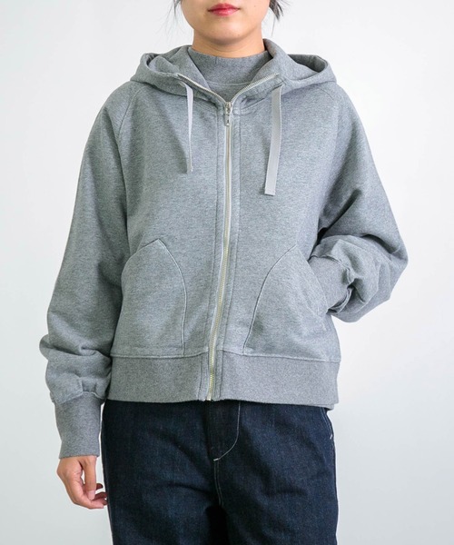 D.M.G.（ドミンゴ）の「[D.M.G / ディーエムジー] ベーシック裏毛 スウェットフーディー（パーカー・レディース・ブラウン/トップグレー・2/3）」の16枚目の写真